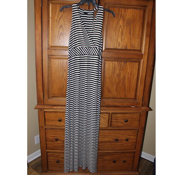 Ann Taylor Black and White Striped‎ Maxi Tank Dress Size Large - Picture 1 of 3